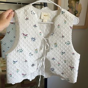 Maeve by Anthropologie White Floral Tie Front Garden Vest